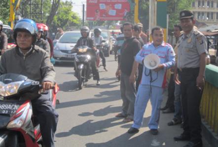 Geram Tuntut Jembatan Glugur Medan Dibangun Kembali